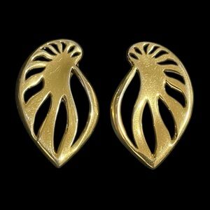1980s Monet Goldtone Clip On Earrings Openwork Leaf Shape